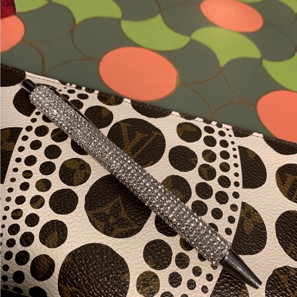 - Bedazzled Limited Edition Clinique Black Honey and Matching Pen - Picture 3 of 3